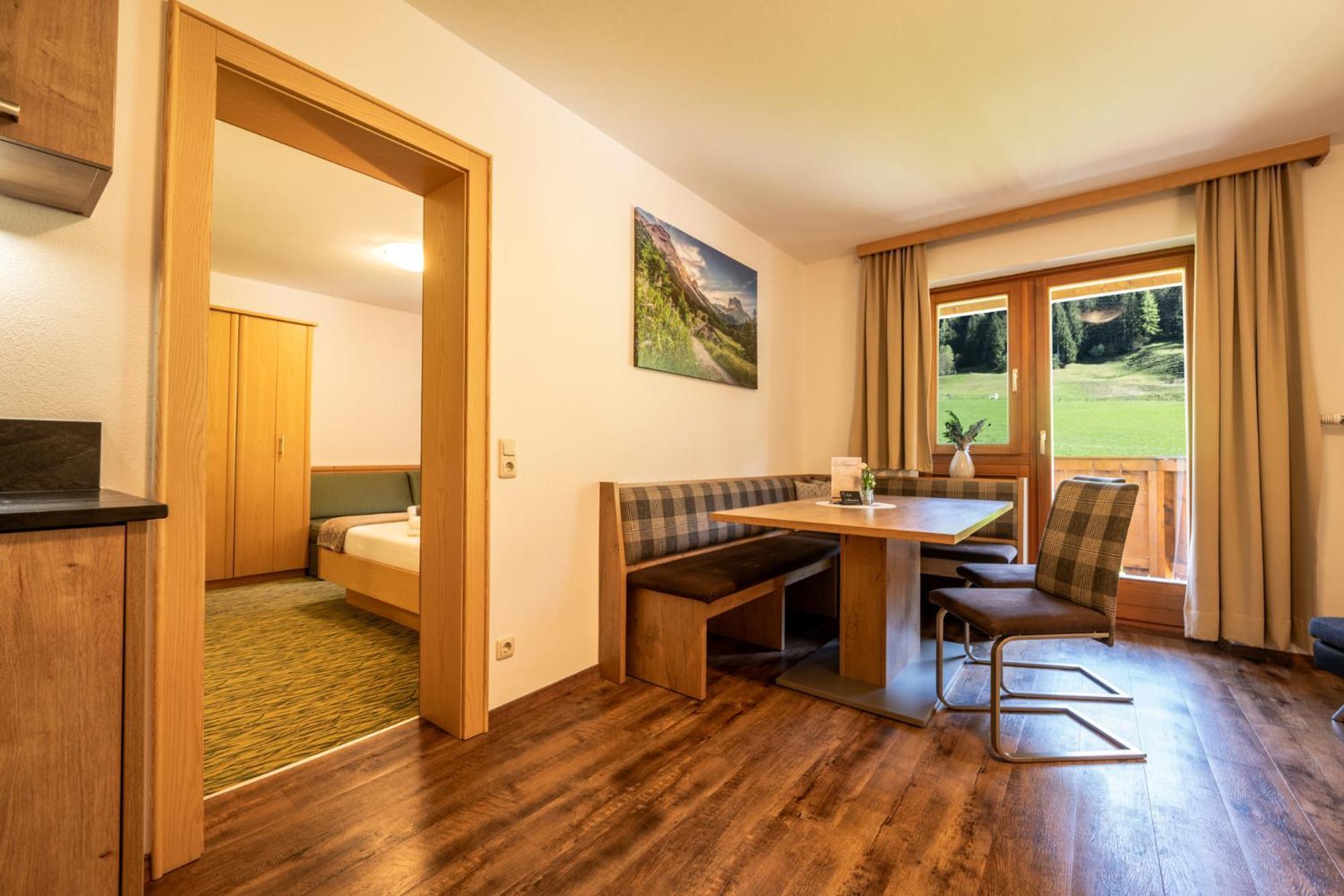 Oberlehenhof Villa Kaprun Room photo